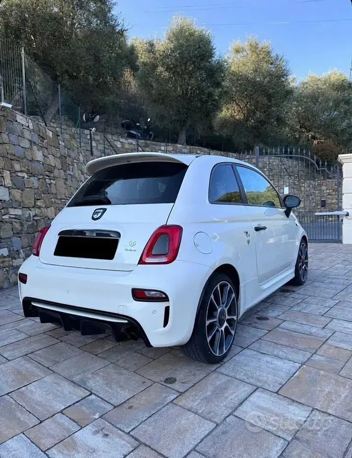 Usata Abarth 595 Turismo 165 CV (121 kW) 2019 Bianco Berlina