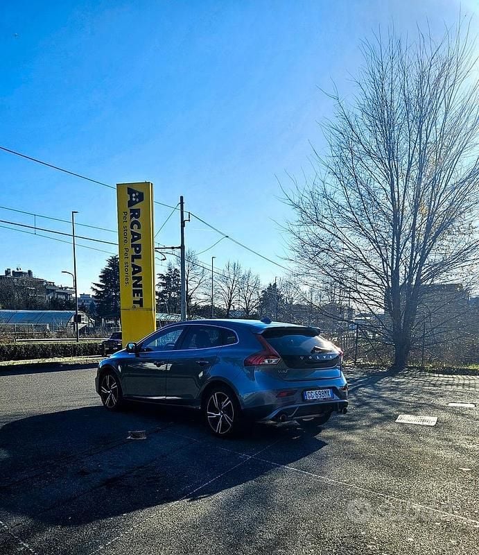 Usata Volvo V40 R-Design 2018 Berlina