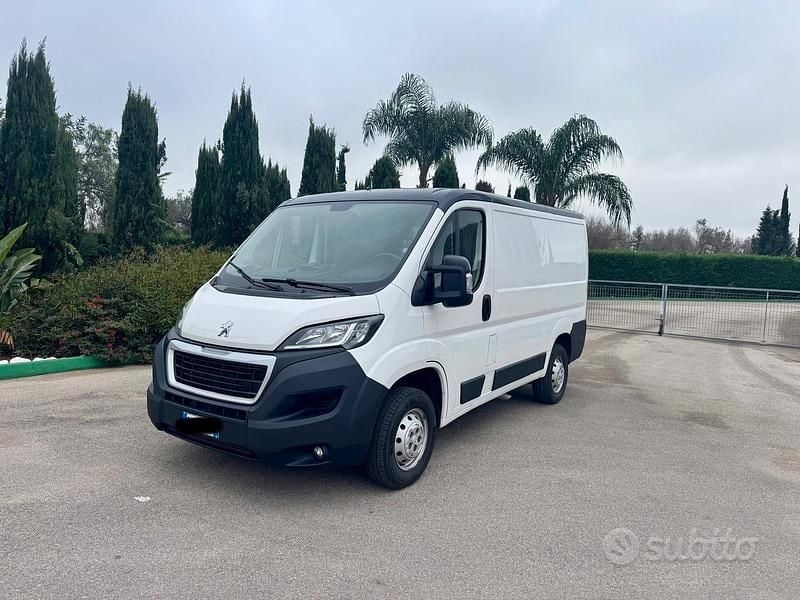 Bianco Usata 2015 Peugeot Boxer Furgone | 12.400 € (Cara) - Immagine 1/4