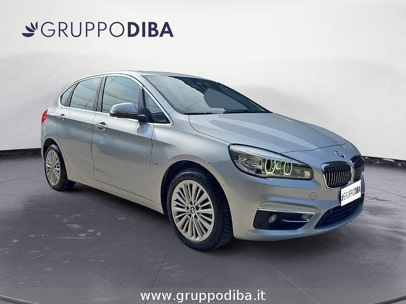 Usata BMW 216 Active Tourer Luxury Line 116 CV (85 kW) 2017 Argento Monovolume