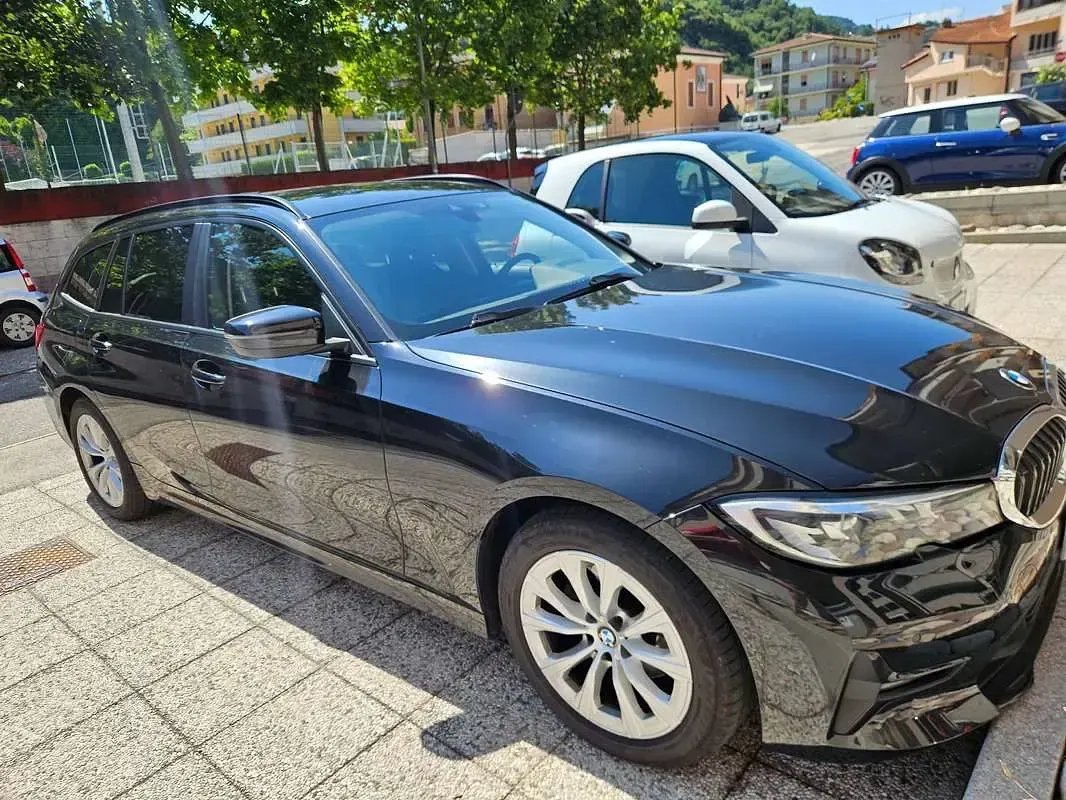 Usata BMW 320 Advantage 190 CV (139 kW) 2021 Nero Station wagon