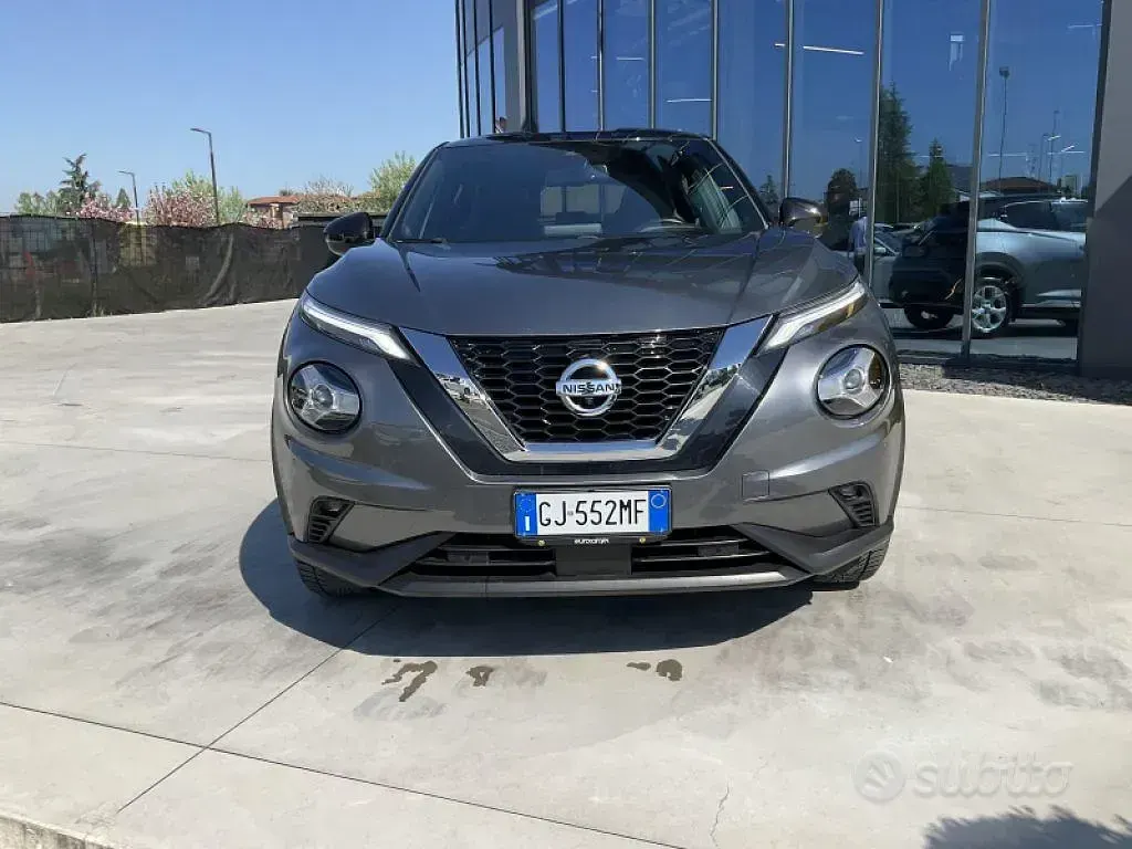 Usata Nissan Juke N-Connecta 114 CV (83 kW) 2022 Grigio SUV