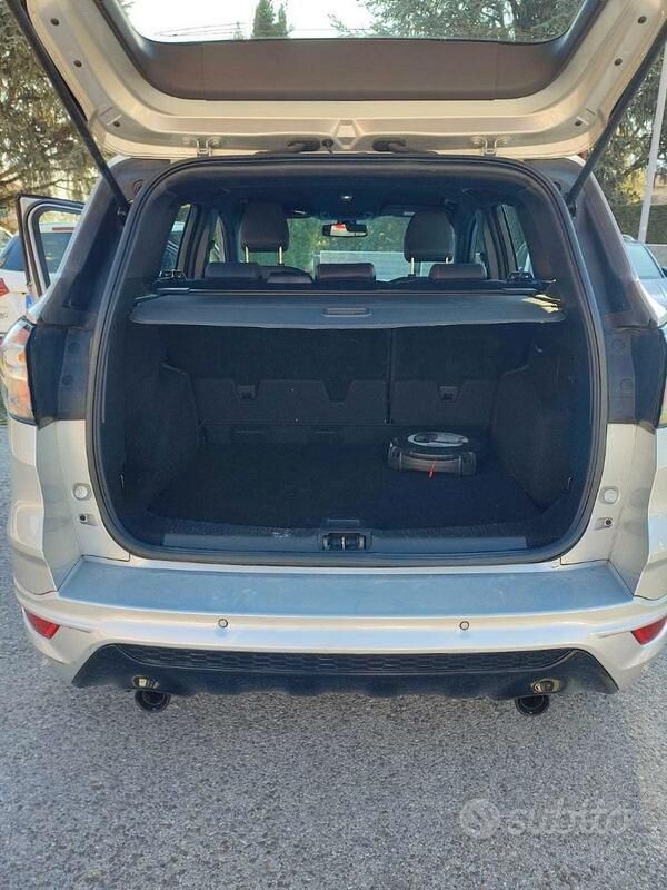 Usata Ford Kuga 150 CV (110 kW) 2019 SUV