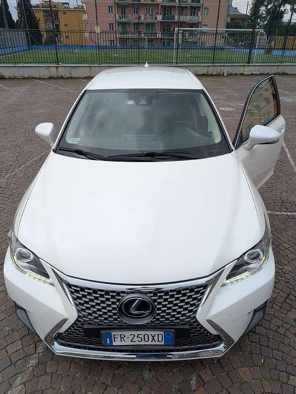 Usata Lexus CT200h Sport Line 99 CV (72 kW) 2018 Berlina