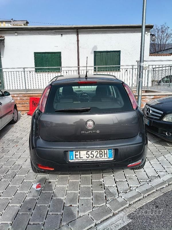 Usata Fiat Grande Punto 2011 Utilitaria