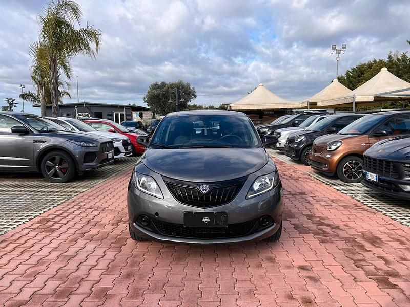 Usata Lancia Ypsilon S 69 CV (50 kW) 2023 Grigio Utilitaria