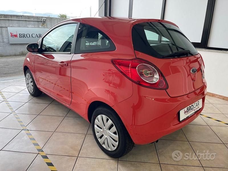 Usata Ford Ka Plus 69 CV (50 kW) 2012 Rosso Utilitaria