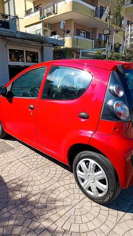 Usata Citroën C1 Attraction 68 CV (50 kW) 2013 Rosso Utilitaria