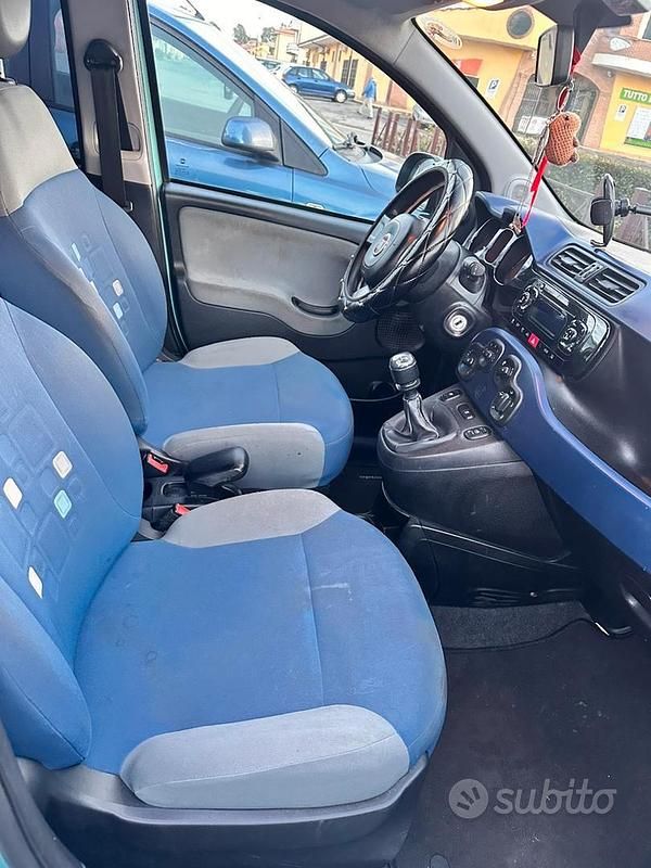 Usata Fiat Panda 69 CV (50 kW) 2015 Verde Utilitaria