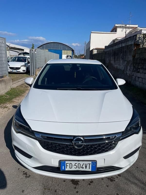 Occasion Opel Astra 110 ch (80 kW) 2016 Blanc Berline