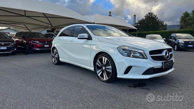 Usata Mercedes A200 135 CV (99 kW) 2017 Bianco Berlina