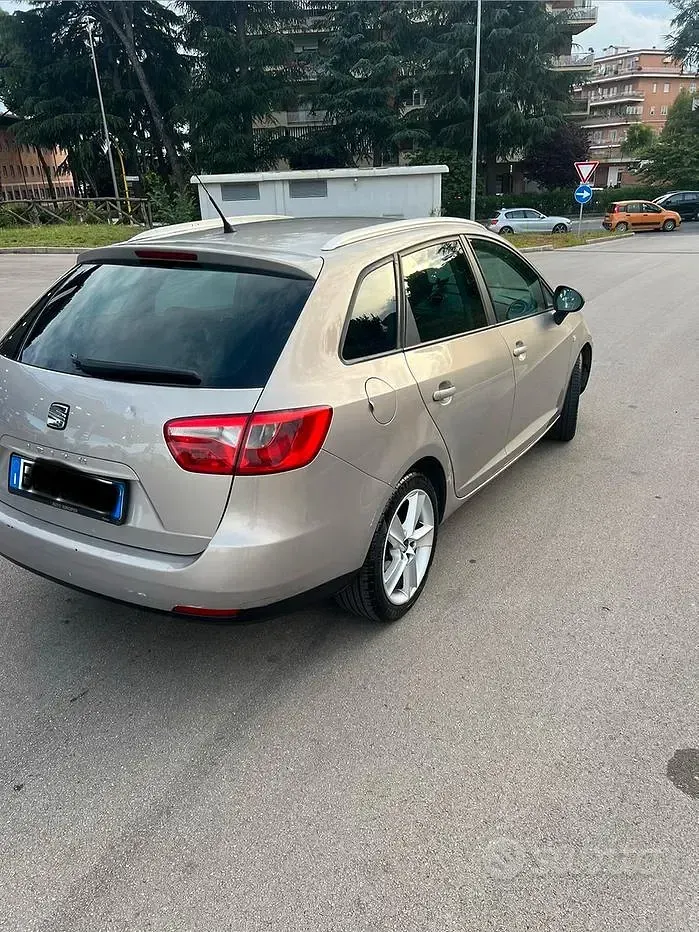 Usata Seat Ibiza ST 105 CV (77 kW) 2010 Grigio Station wagon