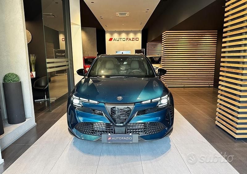 Nuova Alfa Romeo GT Junior 136 CV (100 kW) 2025 Blu SUV