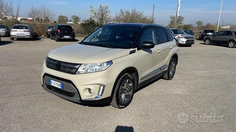 Usata Suzuki Vitara Cool 120 CV (88 kW) 2016 Beige SUV