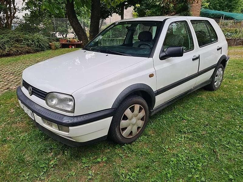 Bianco Usata 1998 VW Golf GTD Tre volumi | 2800 € (Buon prezzo) - Immagine 1/4