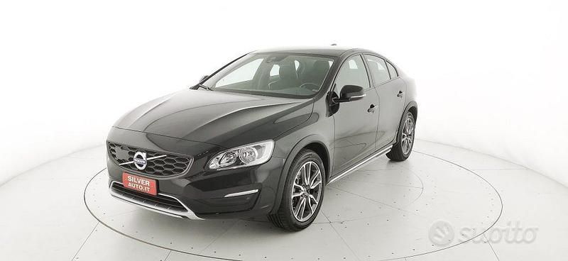 Usata Volvo S60 CC Business Edition 150 CV (110 kW) 2018 Nero Berlina