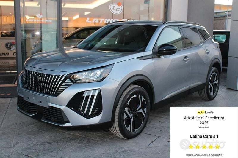 Usata Peugeot 2008 Allure 101 CV (74 kW) 2024 Grigio SUV