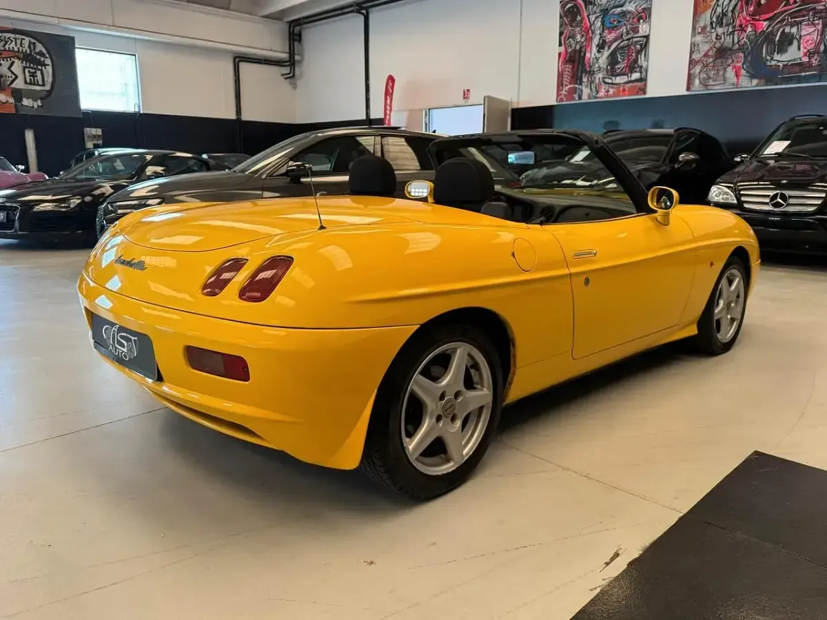Usata Fiat Barchetta 131 CV (96 kW) 1996 Giallo Cabrio