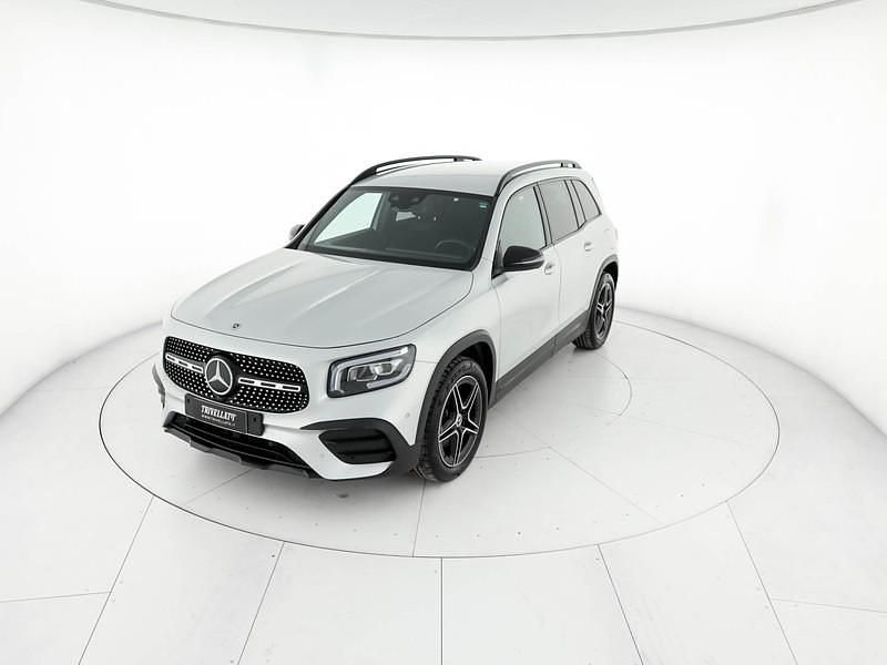 Usata Mercedes GLB180 Premium 116 CV (85 kW) 2023 Argento SUV