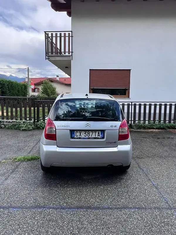 Usata Citroën C2 Exclusive 60 CV (44 kW) 2006 Grigio Utilitaria