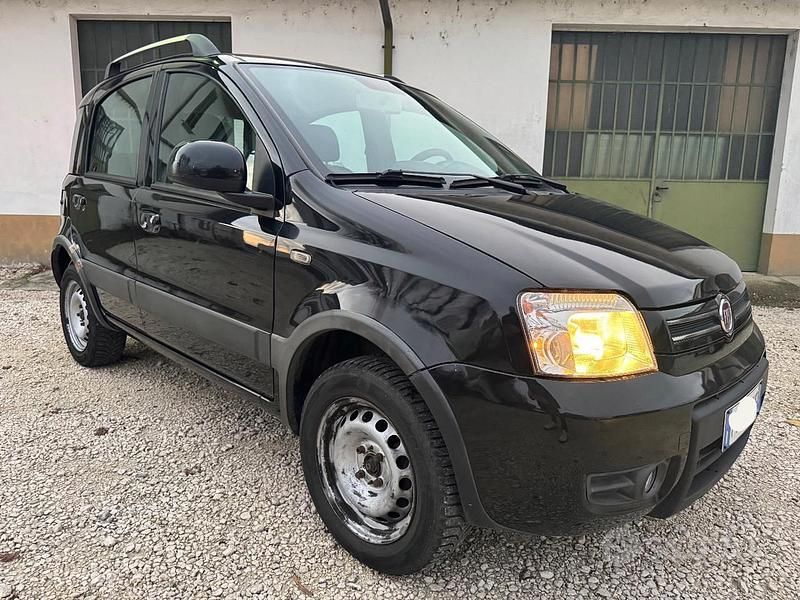Usata Fiat Panda Dynamic 59 CV (43 kW) 2009 Nero Berlina