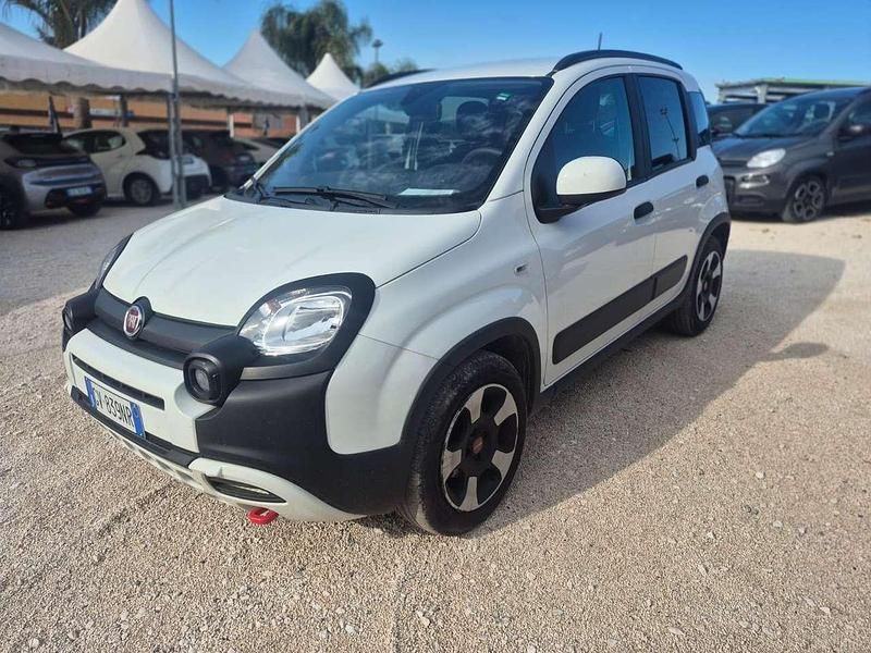 Bianco Usata 2024 Fiat Panda Cross Cross Utilitaria | 10.900 € (Super prezzo) - Immagine 1/4