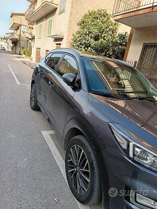 Usata Hyundai Tucson 2019 Grigio SUV