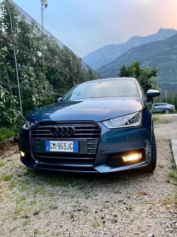 Usata Audi A1 116 CV (85 kW) 2017 Blu Utilitaria