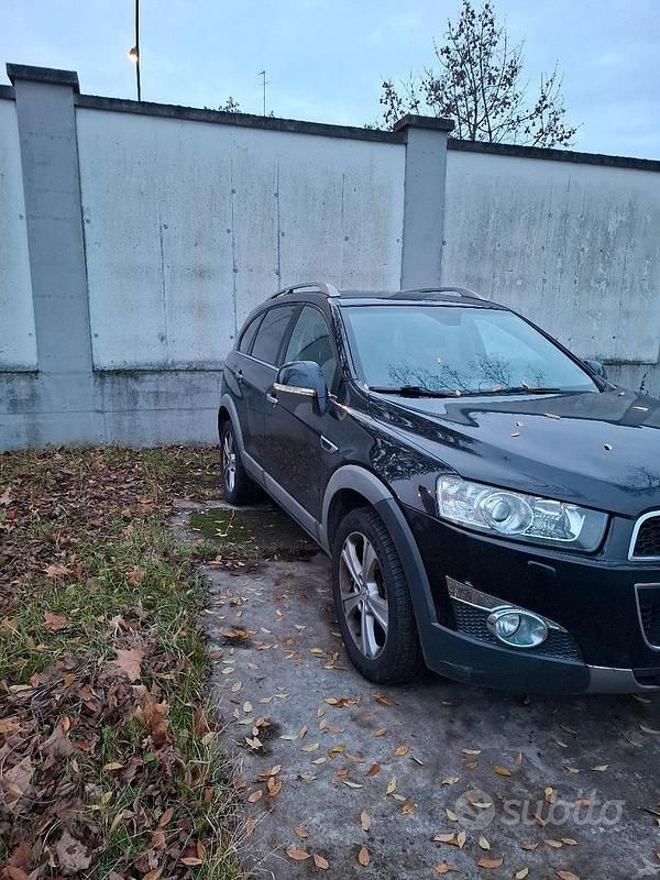 Usata Chevrolet Captiva LTZ 184 CV (135 kW) 2011 Nero SUV
