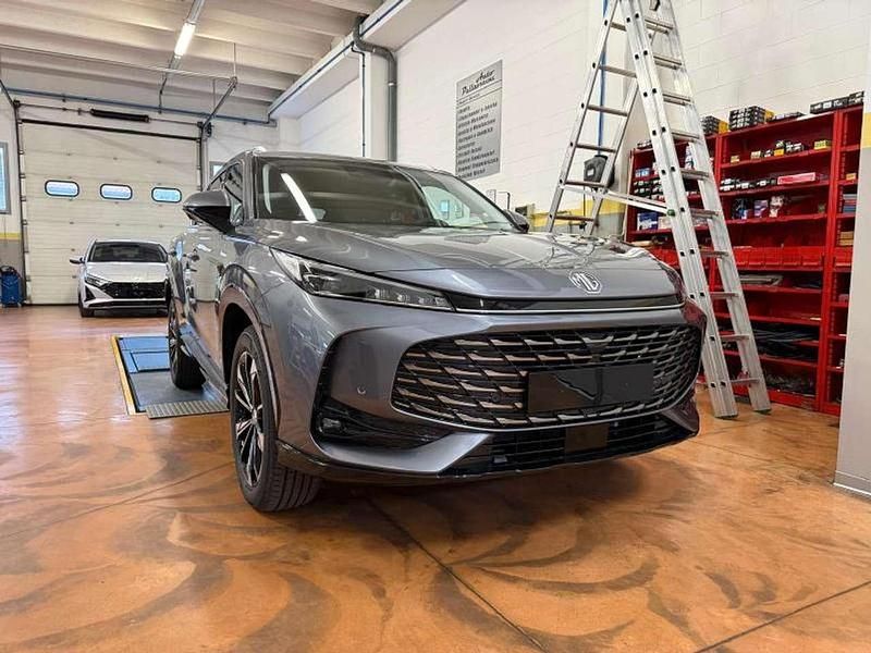 Nuova MG HS Luxury 143 CV (105 kW) 2026 Hampstead grey SUV