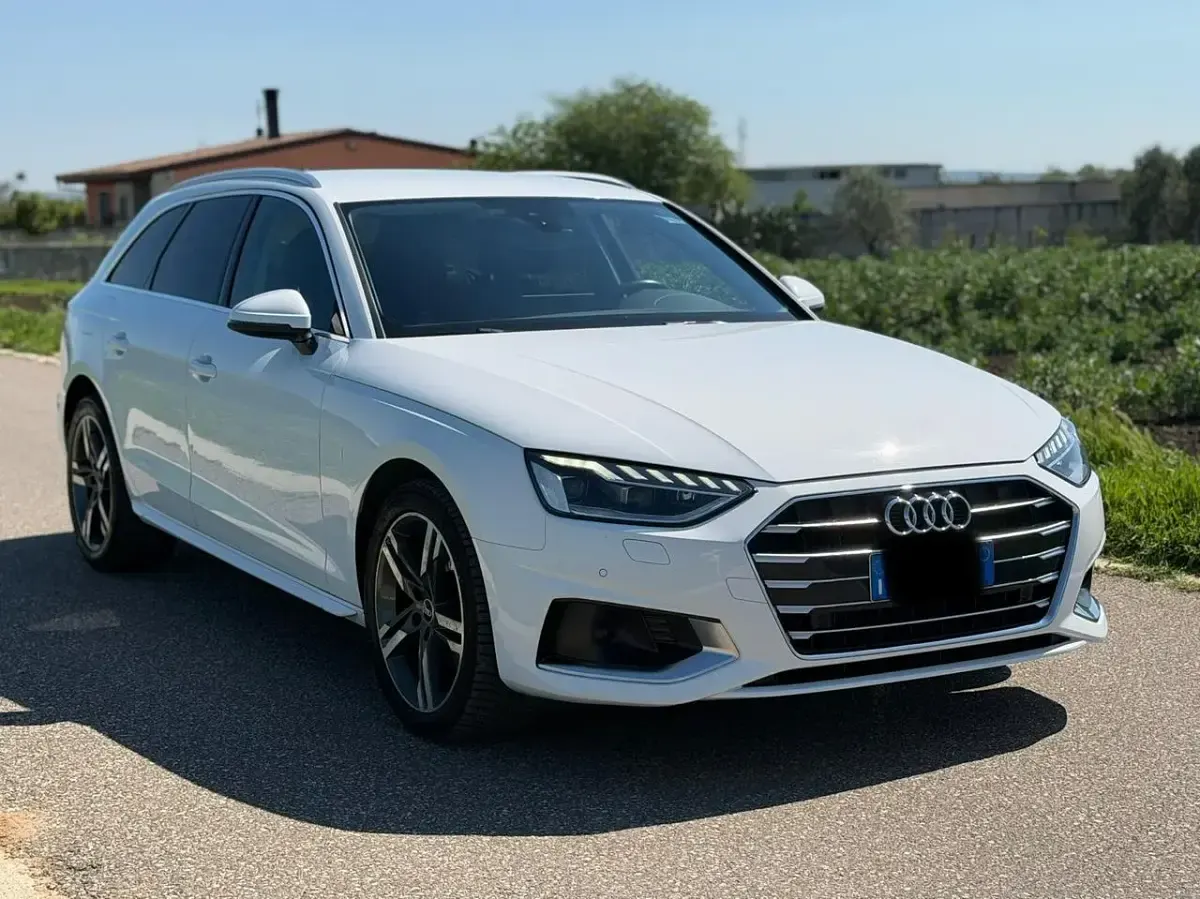Usata Audi A4 Business 163 CV (119 kW) 2022 Bianco Station wagon