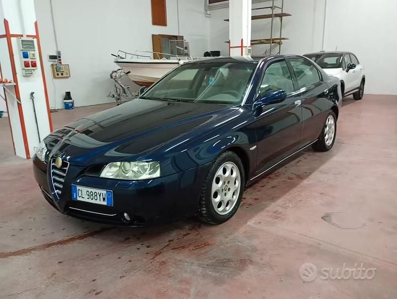 Usata Alfa Romeo 166 Progression 149 CV (109 kW) 2004 Nero Berlina