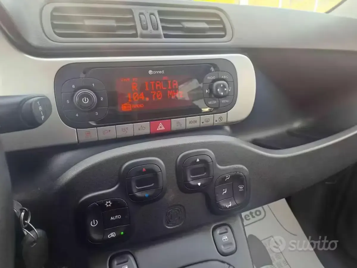 Usata Fiat Panda Cross Cross 95 CV (69 kW) 2017 Nero Utilitaria