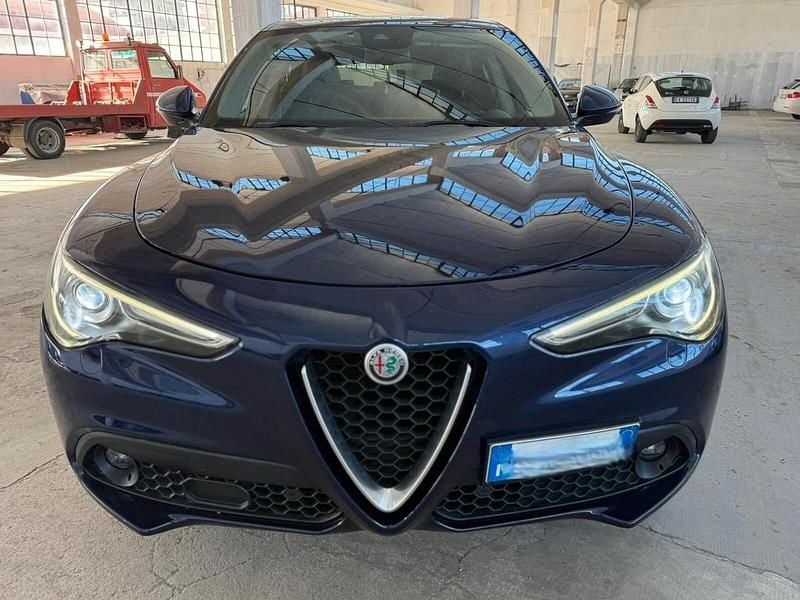 Usata Alfa Romeo Stelvio 210 CV (154 kW) 2018 Blu SUV