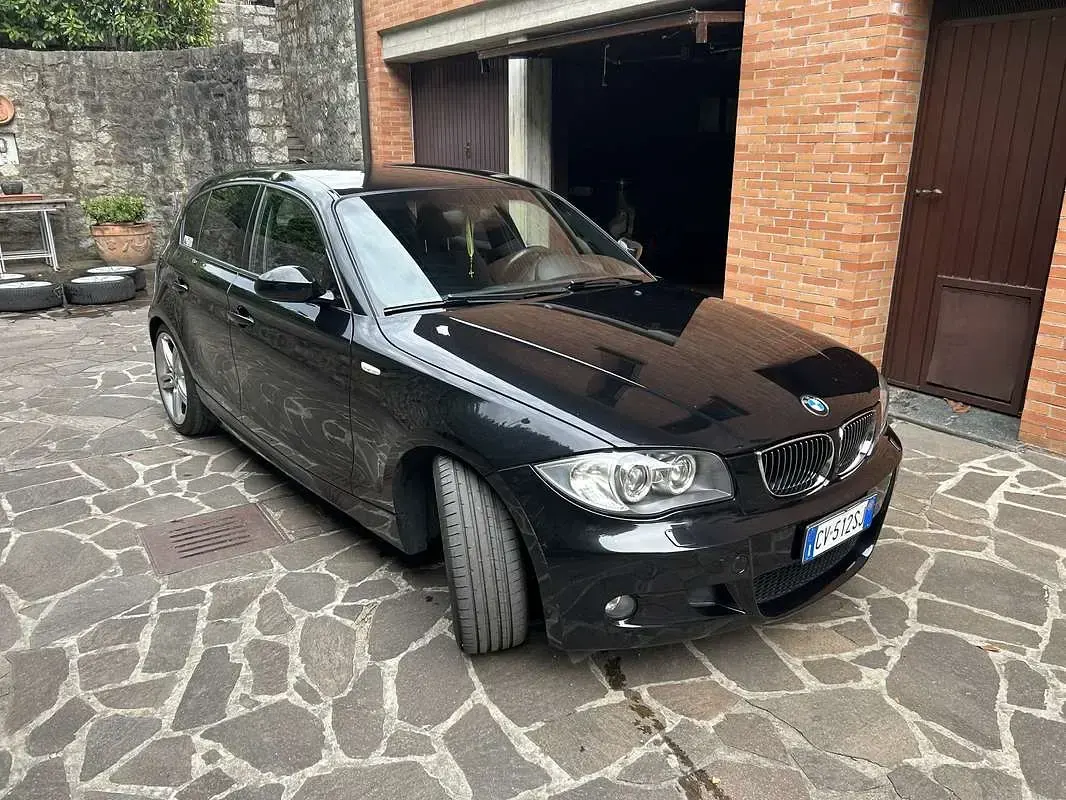 Usata BMW 130 M Sport 265 CV (194 kW) 2005 Nero Utilitaria
