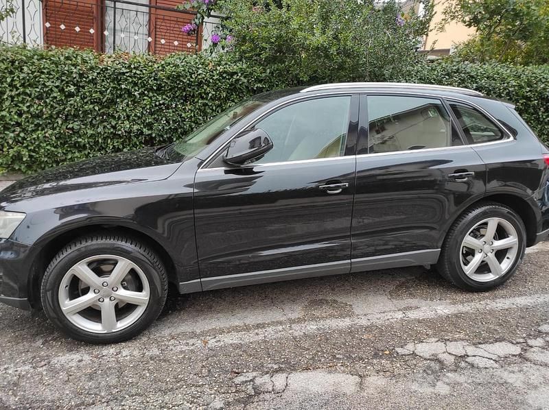 Usata Audi Q5 170 CV (125 kW) 2009 Nero SUV