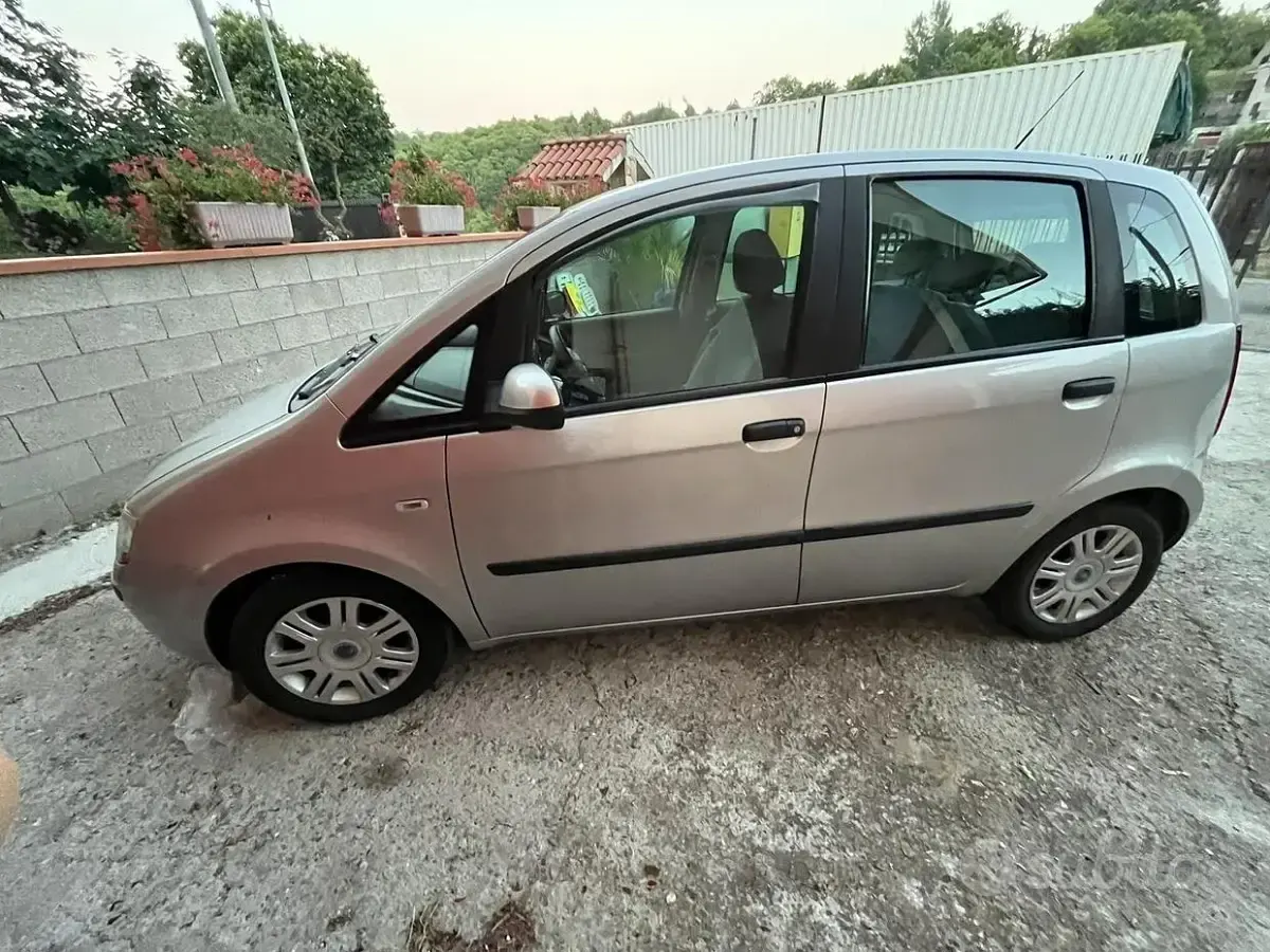 Usata Fiat Idea 69 CV (50 kW) 2006 Monovolume