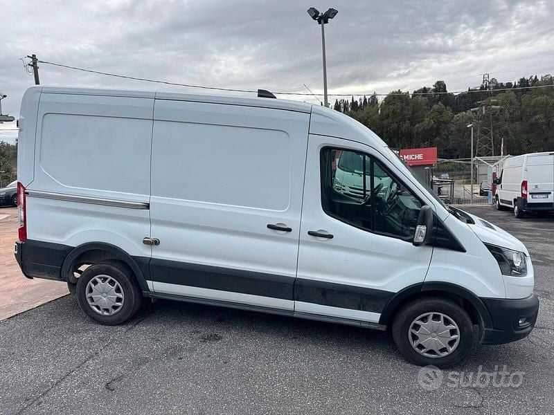 Usata Ford Transit Trend 131 CV (96 kW) 2022 Bianco Berlina