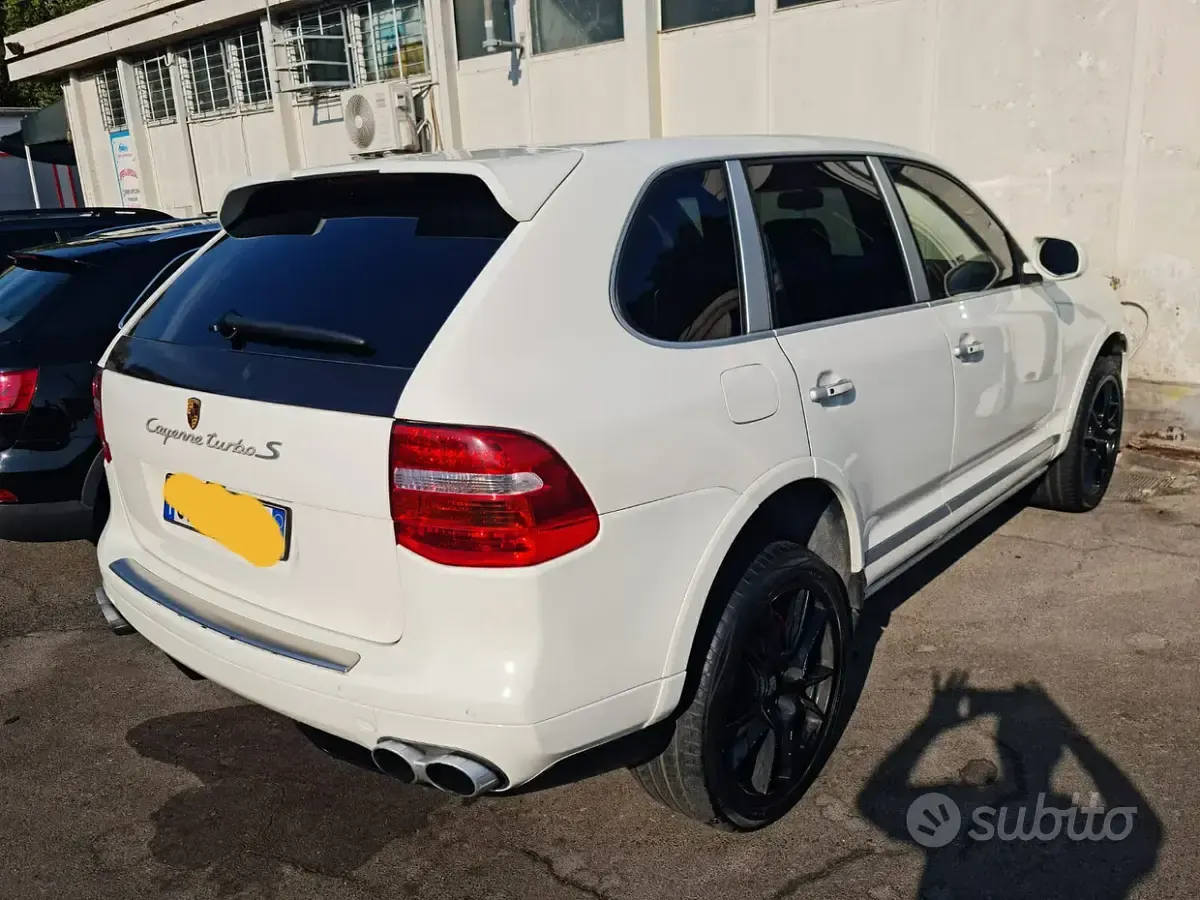 Usata Porsche Cayenne Turbo S 549 CV (403 kW) 2009 Bianco SUV