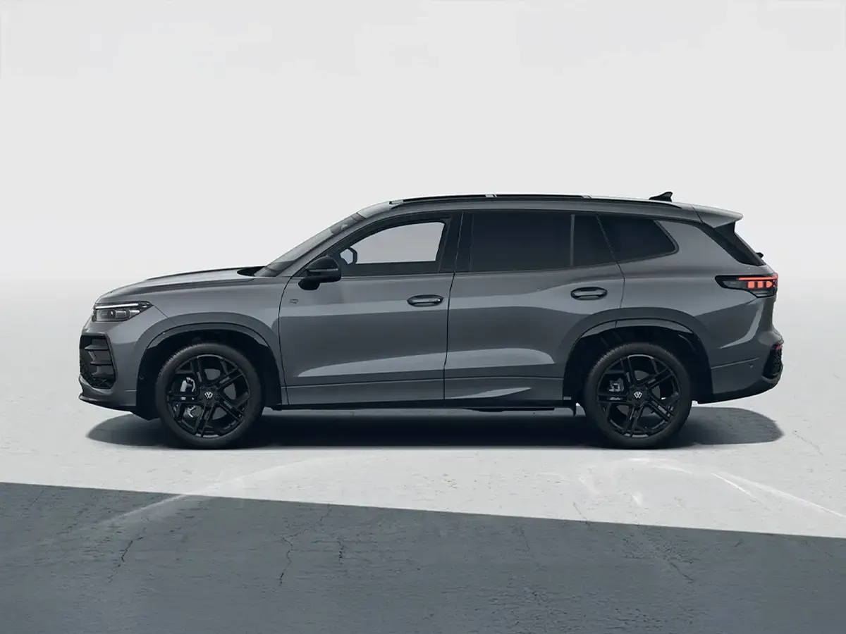 Nuova VW Tayron R-line Plus 150 CV (110 kW) 2026 Grigio SUV