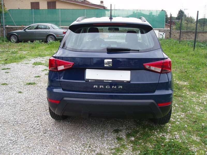 Usata Seat Arona Style 95 CV (69 kW) 2018 Blu SUV