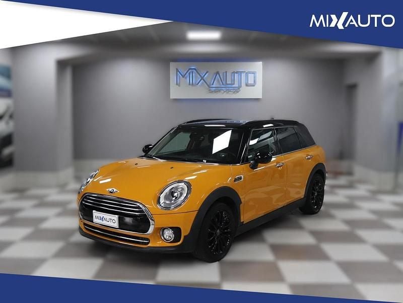 Arancione Usata 2015 Mini Cooper Clubman Station wagon | 10.500 € (Buon prezzo) - Immagine 1/4