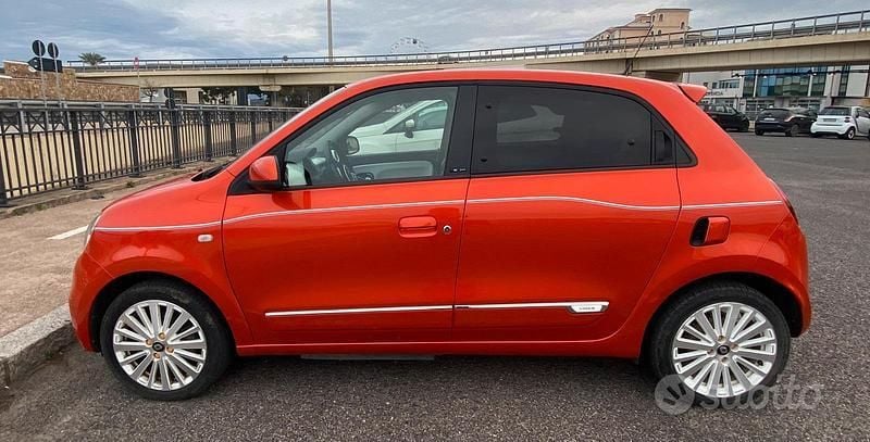 Usata Renault Twingo 30 kW (42 CV) 2020 Utilitaria