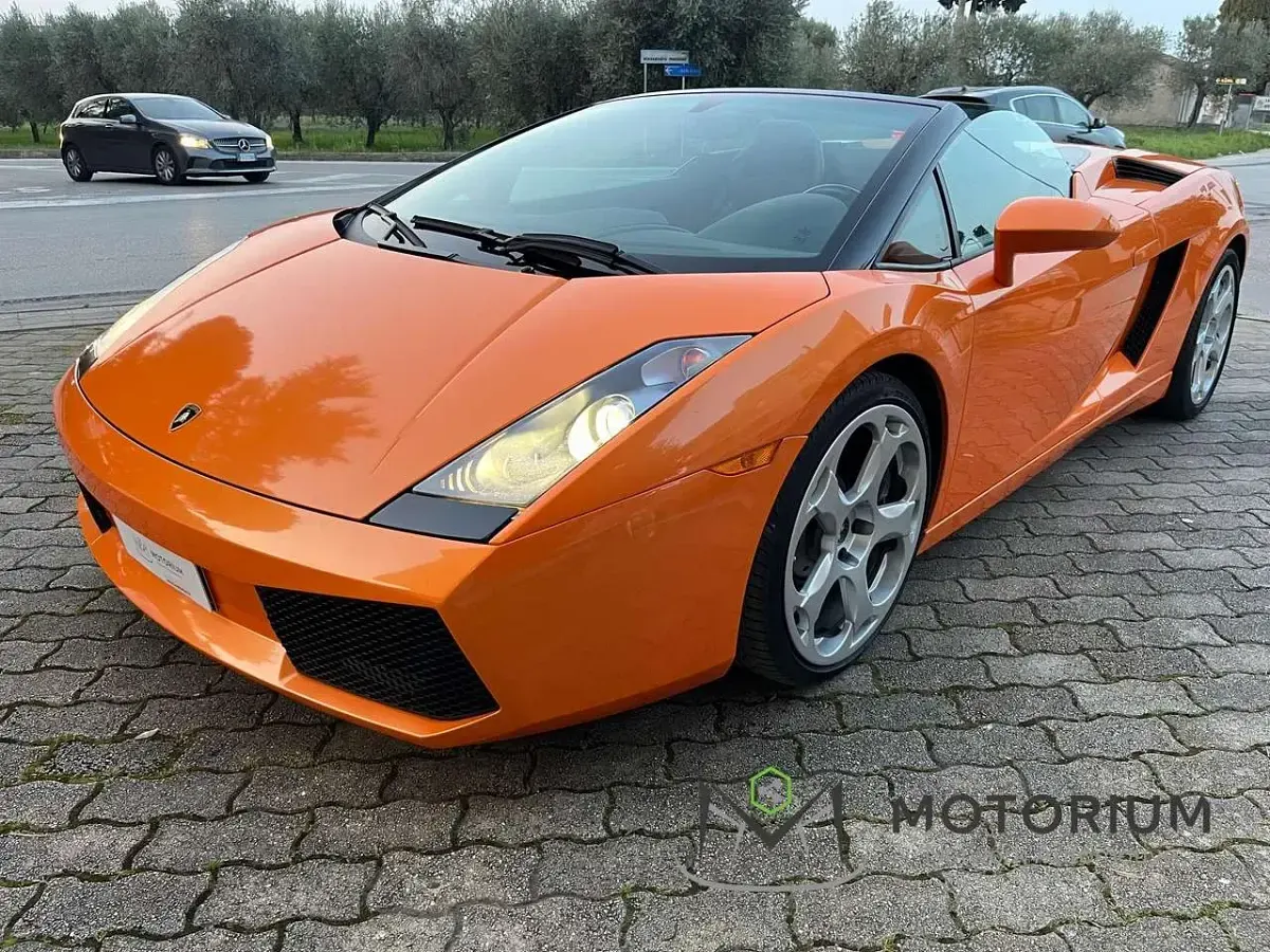 Usata Lamborghini Gallardo 519 CV (381 kW) 2006 Arancio borealis (pearl effect Cabrio