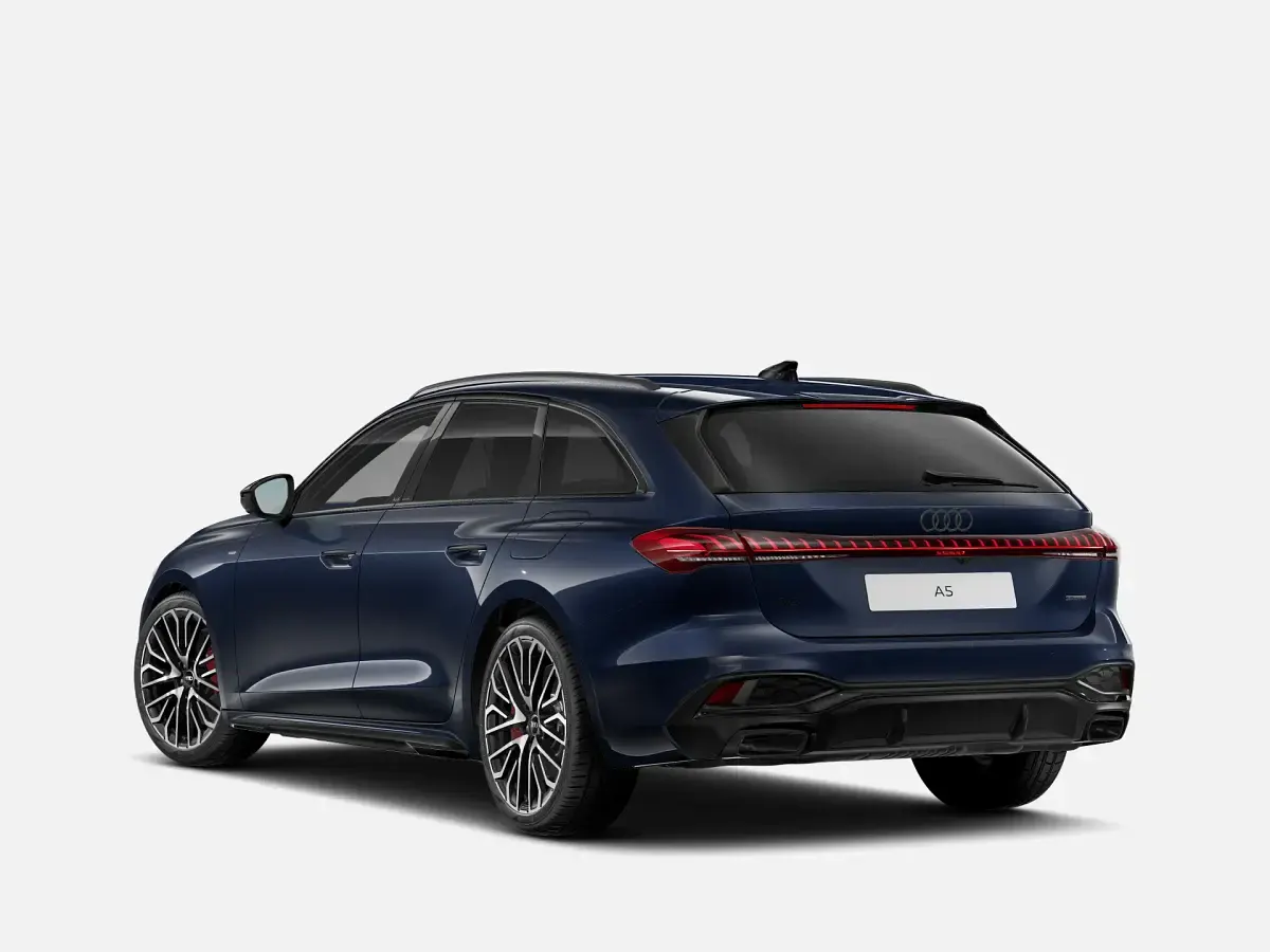 Nuova Audi A5 S-Line 367 CV (269 kW) 2026 Blu firmamento metallizzato Station wagon