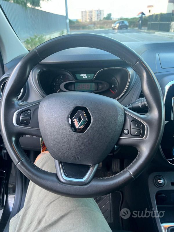 Usata Renault Captur 115 CV (84 kW) 2018 Nero SUV
