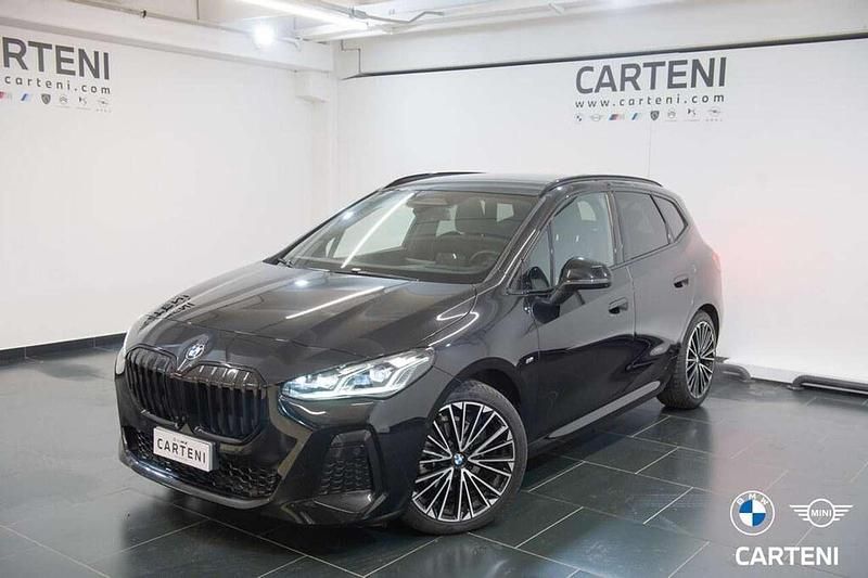 Usata BMW 218 Active Tourer M Sport 150 CV (110 kW) 2025 Black sapphire metallizzato Monovolume