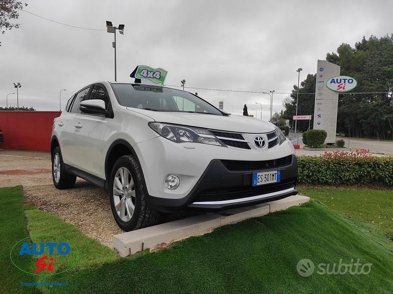 Usata Toyota RAV4 150 CV (110 kW) 2013 Bianco SUV