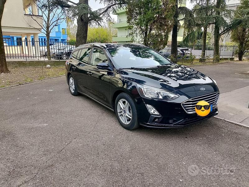Begagnad Ford Focus Business Edition 120 HK (88 kW) 2020 Svart Kombi