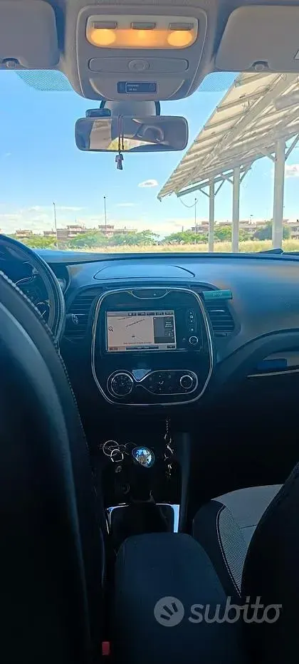 Usata Renault Captur 90 CV (66 kW) 2014 Grigio SUV